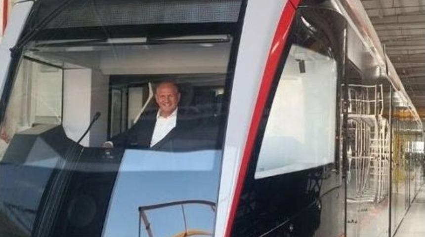Düzce’de Ulaşıma Elektrikli Metrobüs Desteği