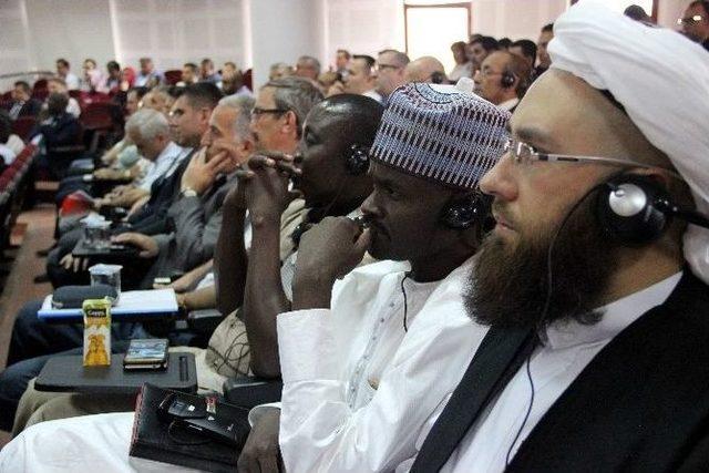 Kütahya’da ’15 Temmuz Darbe Girişiminin İslam Çoğrafyasında Yansımaları’ Konulu Konferans