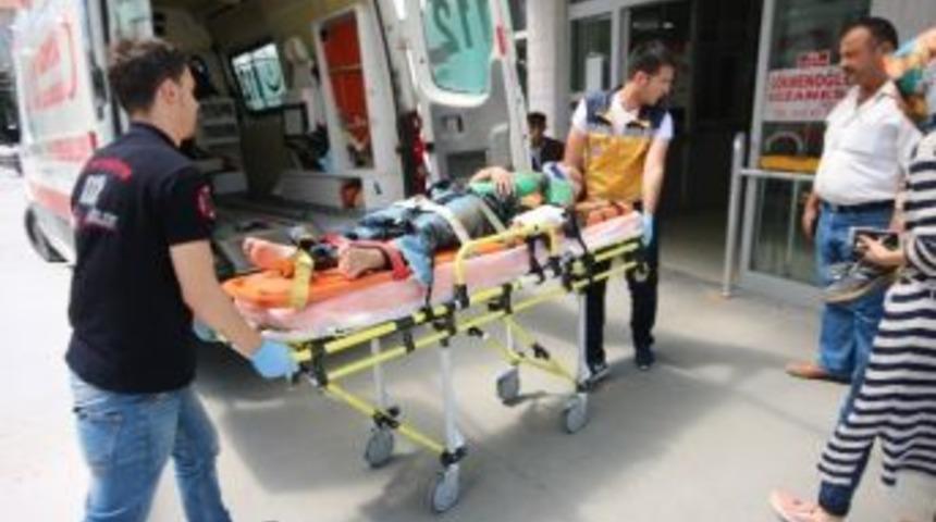 İşyerinin Camını Silerken D&uuml;şerek Hastanelik Oldu