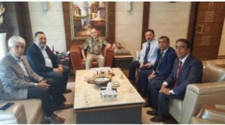 Rekt&ouml;r G&ouml;ren&rsquo;den Bakan &Ouml;zl&uuml;&rsquo;ye Ziyaret