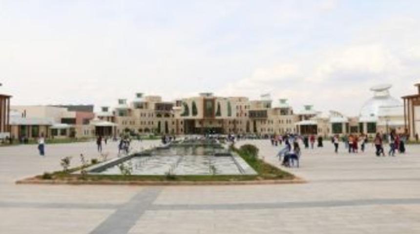 Ne&uuml;&rsquo;de &lsquo;15 Temmuz Demokrasi Ve Şehitler Meydanı&rsquo;