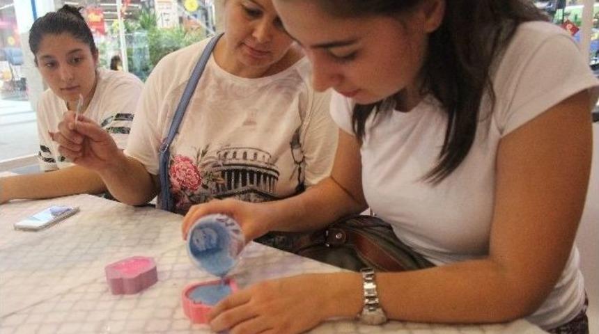 Kokulu Sabunlar At&ouml;lyesi İle Eğlenceli Dakikalar