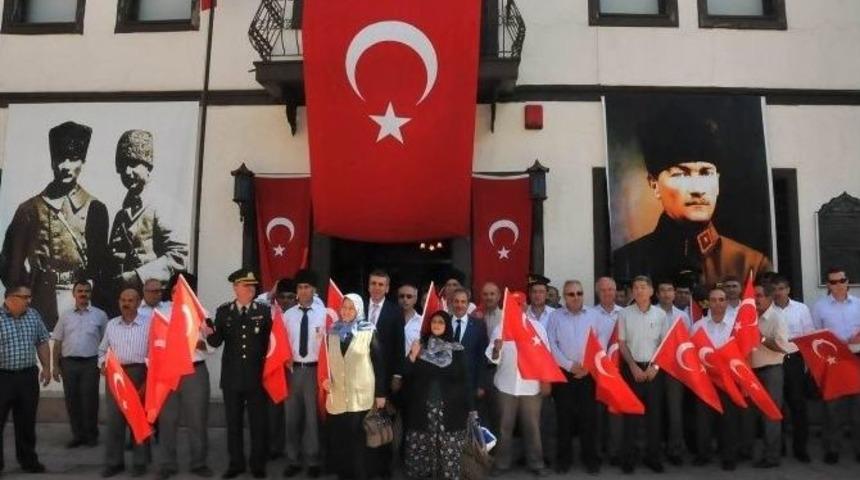 Akşehir Onur G&uuml;n&uuml;&rsquo;n&uuml; Kutladı
