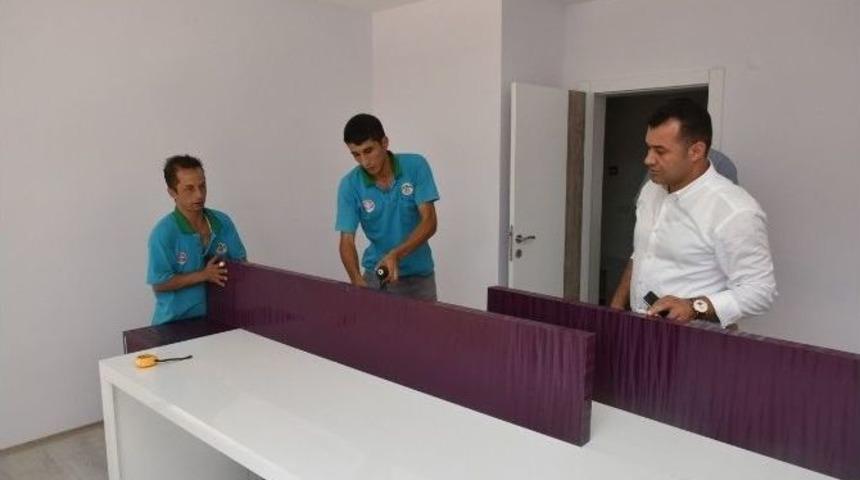 Başkan Y&uuml;cel, Oba Kız Yurdunu İnceledi