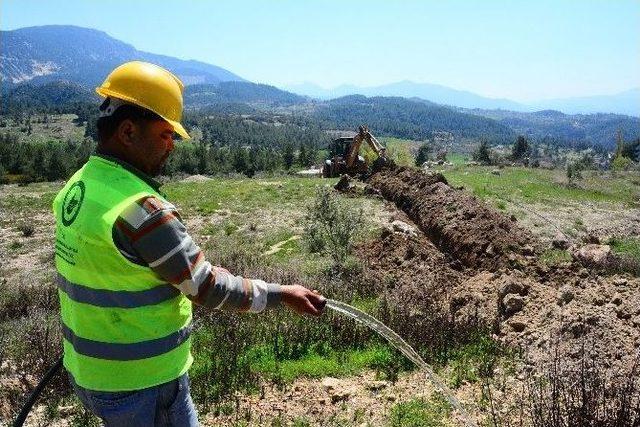 Muski 27 Susuz Köyü Suya Kavuşturdu