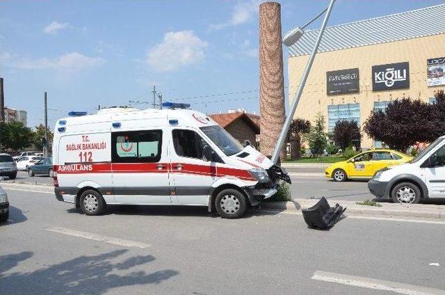 Eskişehir’de Ambulans Kazası