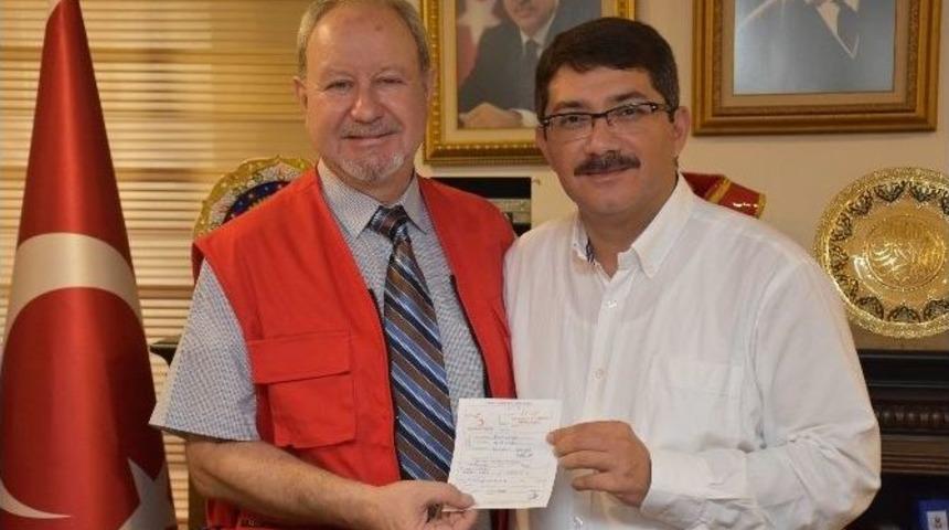 Kızılay&rsquo;a Bir Kurban Bağışı Da Başkan &Ccedil;elik&rsquo;ten