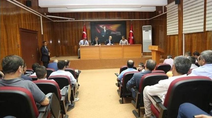 Vali Yavuz, Vatandaşlarla Bir Araya Geldi