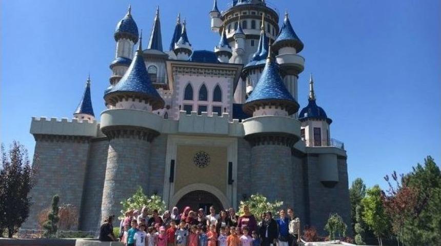 &Ccedil;ocuklar Hayal D&uuml;nyasında