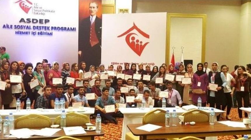 Şanlıurfa&rsquo;dan Eğitime Katılan 70 Asdep Personeli Sertifikalarını Aldı