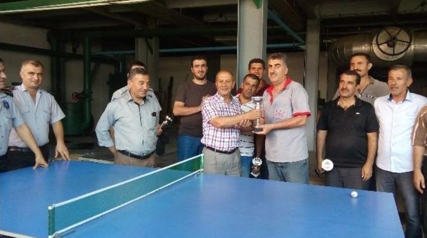 Demokrasi Şehitleri Anısına Masa Tenisi Turnuvası Düzenlendi