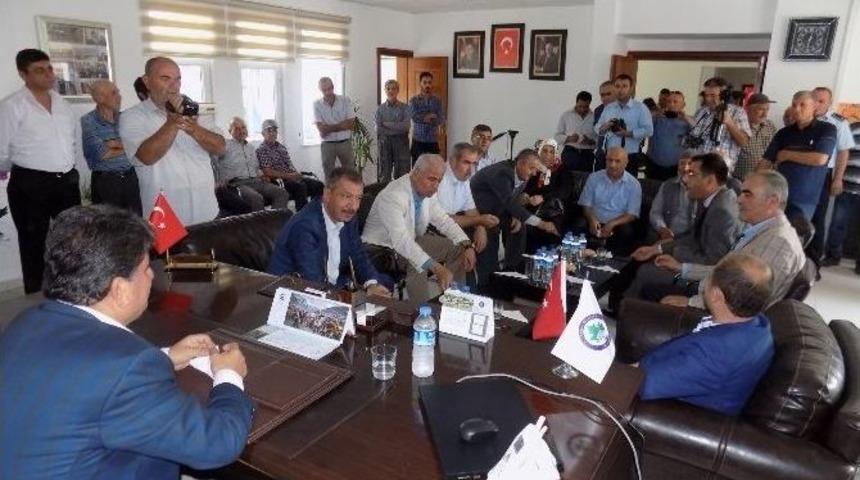 Ak Parti Kırıkkale Milletvekillerinden İl&ccedil;e Gezisi