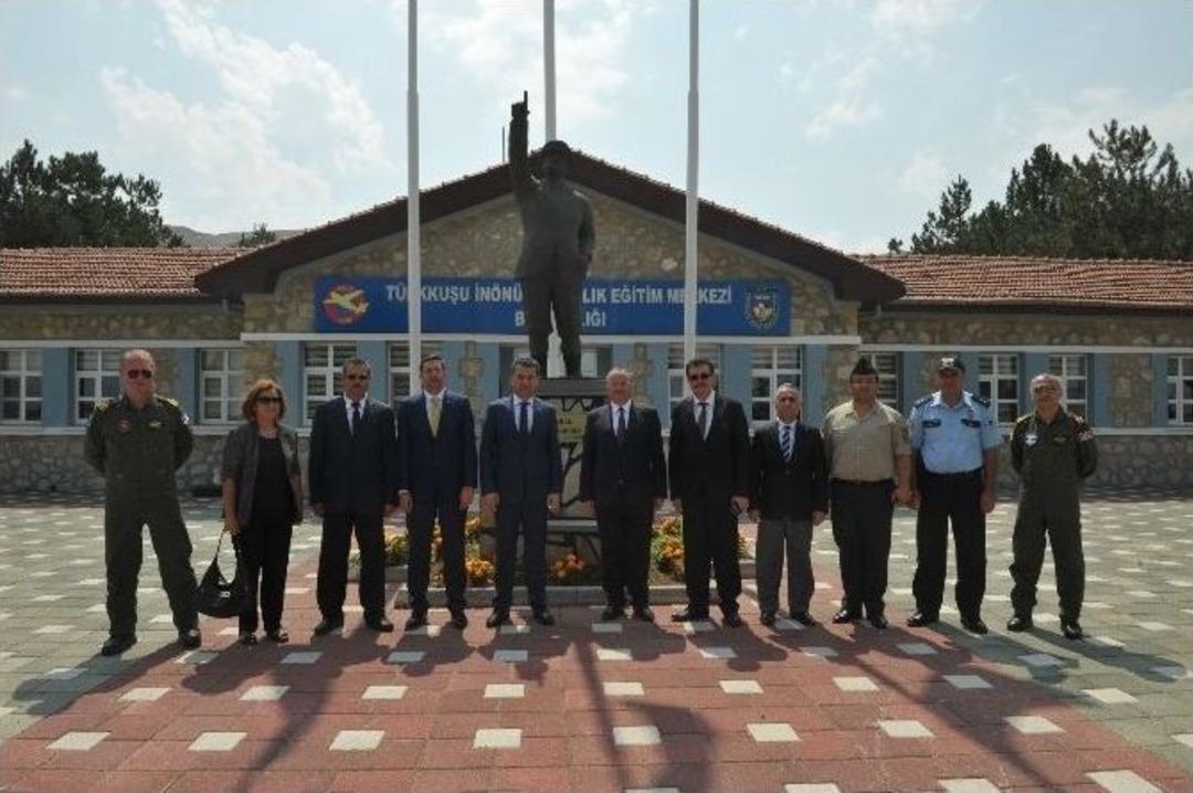 Vali &Ccedil;elik, İn&ouml;n&uuml; İl&ccedil;esinde &Ccedil;eşitli Ziyaret Ve İncelemelerde Bulundu