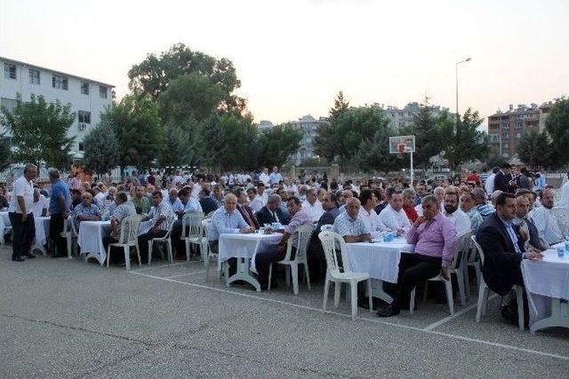 Hatay’da Demokrasi Şehitleri 40. Gününde Anıldı