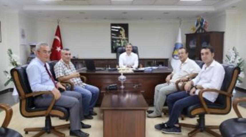 &Uuml;nl&uuml; Yapımcı Talipoğlu&rsquo;ndan Başkan Şirin&rsquo;e Ziyaret