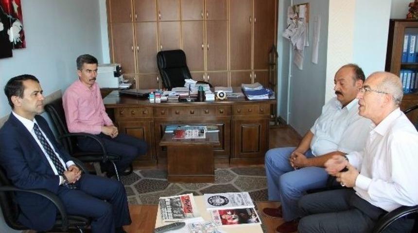 Vali Aktaş, T&uuml;rk Eğitim Sen&rsquo;i Ziyaret Etti