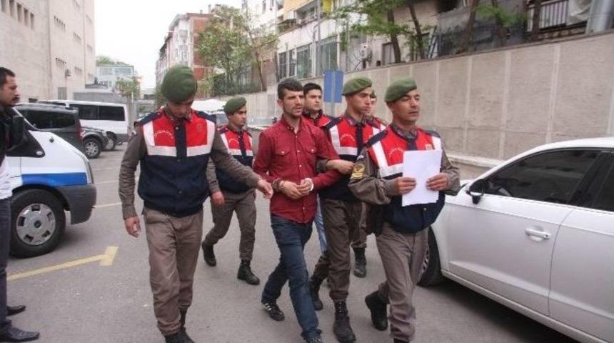 Arkadaşını Uyuşturucunun Etkisiyle &Ouml;ld&uuml;rm&uuml;ş