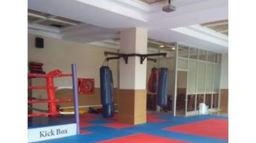 Dilovası Belediyesi Spor Salonu Hizmete A&ccedil;ıldı