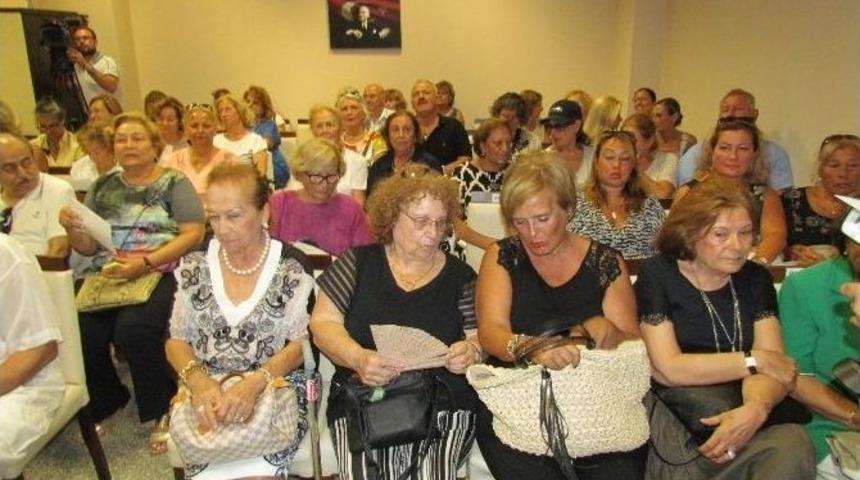 G&ouml;n&uuml;ll&uuml;lere Vefa Plaketi