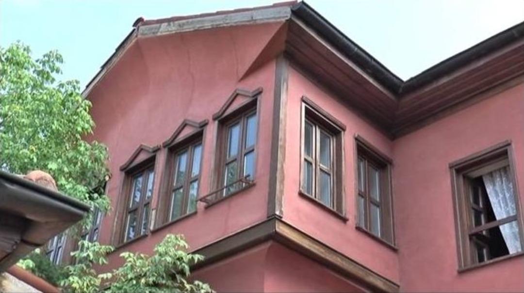 300 Yıllık Tarihi Konağının Kapılarını Vatandaşlara A&ccedil;tı