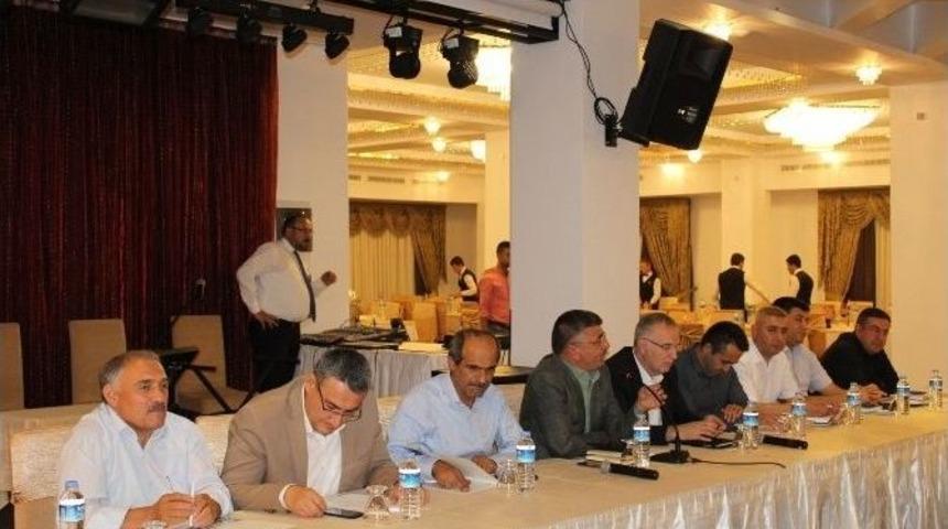 Başkan Akdoğan, Müteahhitlerin Sorunlarını Dinledi