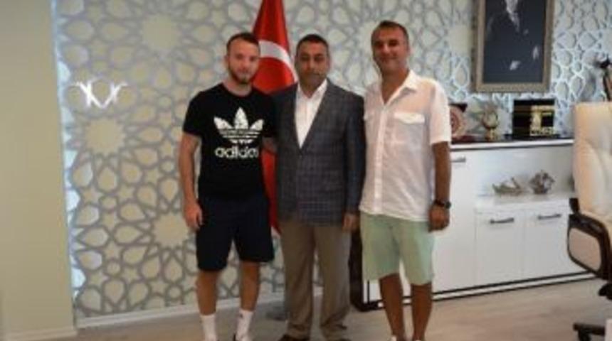 Gol Kralından Başkanvekili Çebi’ye Ziyaret