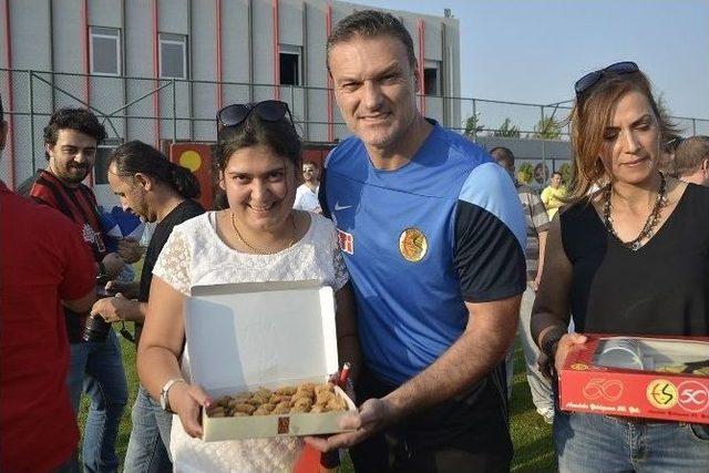 Eskişehirspor’a Baklavalar Montaj Atölyesi’nden