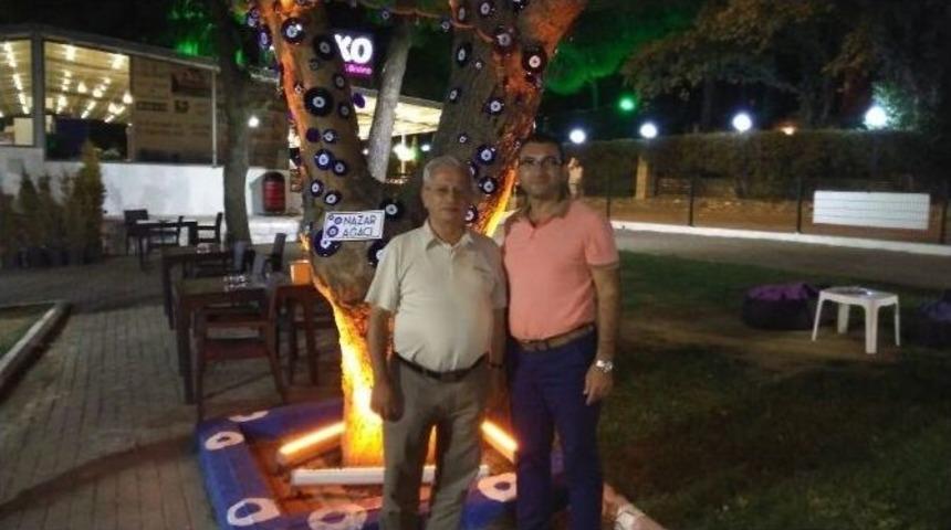 Balıkesir &Uuml;niversitesi Rekt&ouml;r&uuml; &Ouml;zdemir Sahil Kafeyi Ziyaret Etti