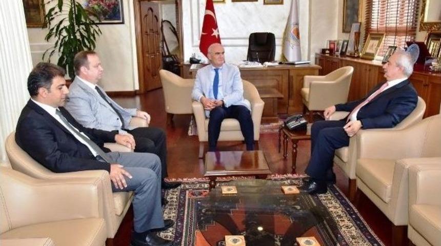 Dekan Demir’den Başkan Yılmaz’a Ziyaret