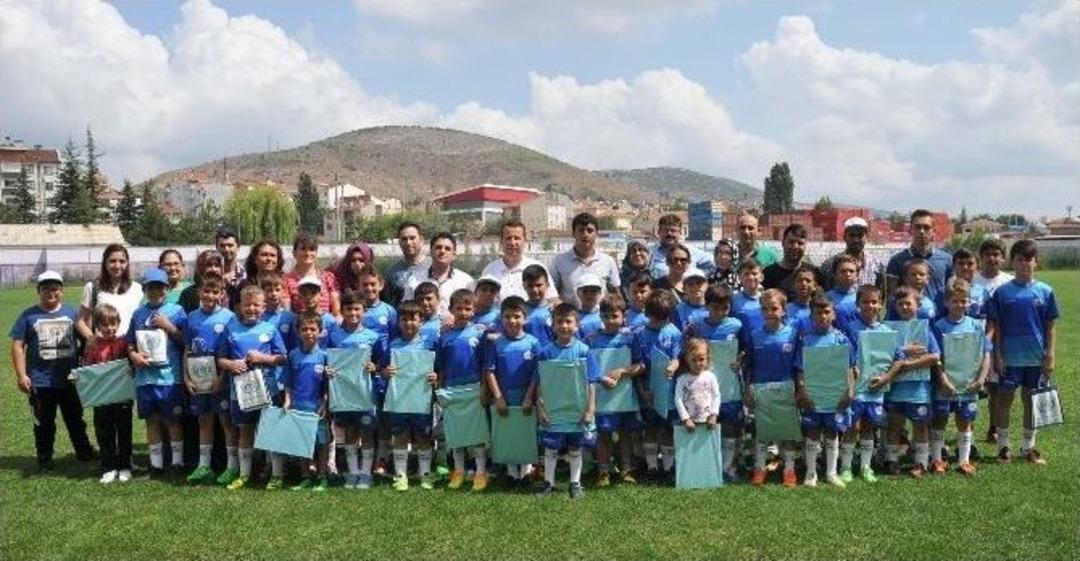Boz&uuml;y&uuml;k Belediyesi Yaz Spor Okulları Sona Eriyor