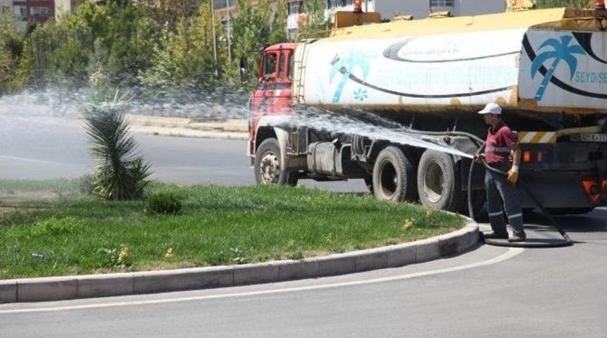 Seydişehir&rsquo;de Yeşil Alanlar Sulanıyor