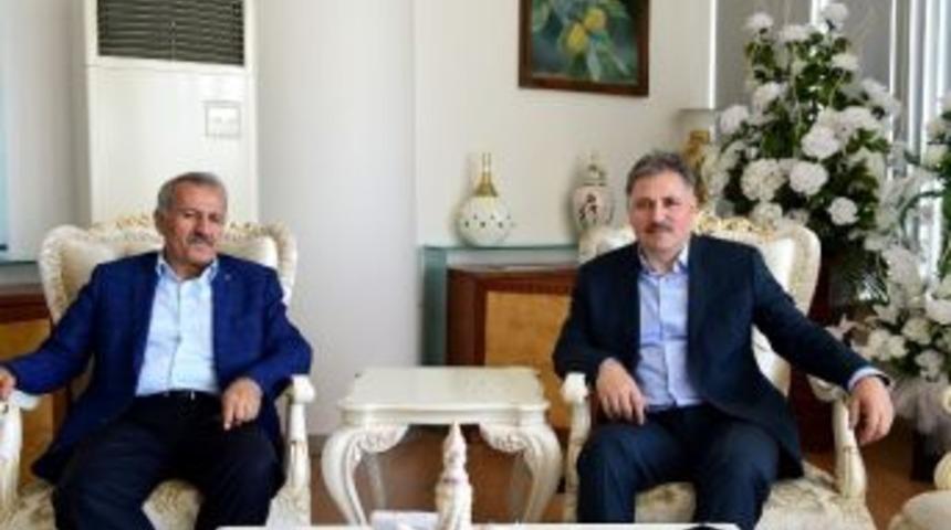 Milletvekili Şahin&rsquo;den Başkan &Ccedil;akır&rsquo;a Ziyaret