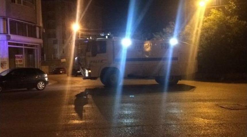 Van&rsquo;da Polise Saldırı: 4 Yaralı