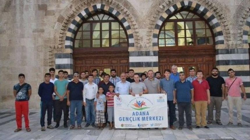 Y&uuml;reğir Ve Adana Gen&ccedil;lik Merkezi Gen&ccedil;leri Ulu Cami&rsquo;de