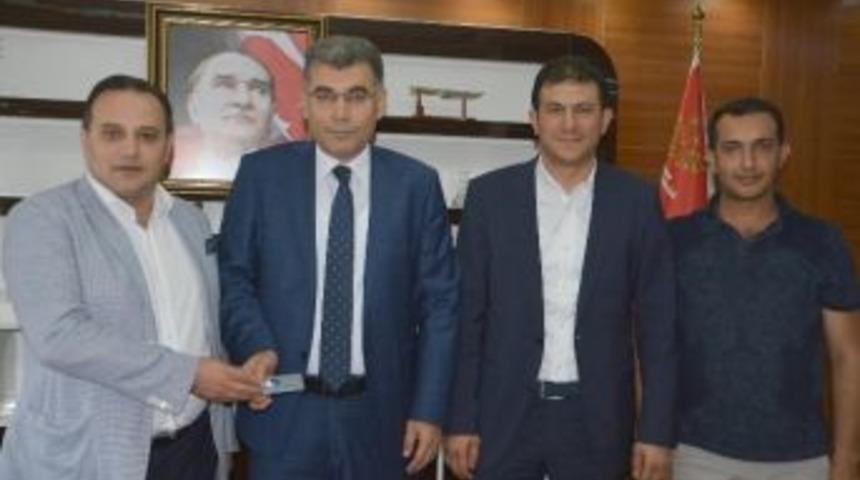 Emniyet M&uuml;d&uuml;r&uuml; Karab&ouml;rk&rsquo;ten Bb Erzurumspor&rsquo;a Destek