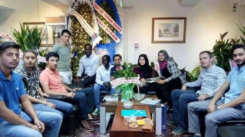 Uluslararası &Ouml;ğrencilerden Rekt&ouml;r &Ccedil;omaklı&rsquo;ya Ziyaret