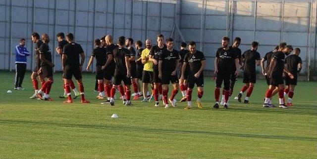 Sivasspor’da Mersin İdman Yurdu Maçı Hazırlıkları Sürüyor