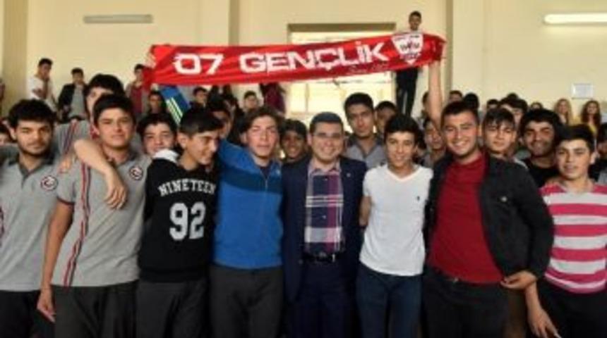 Kepez&rsquo;den &Ouml;ğrencilere Kurs Desteği