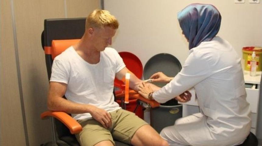 Atiker Konyaspor&rsquo;da Yeni Transfer Jens Jonsson, Sağlık Kontrol&uuml;nden Ge&ccedil;ti