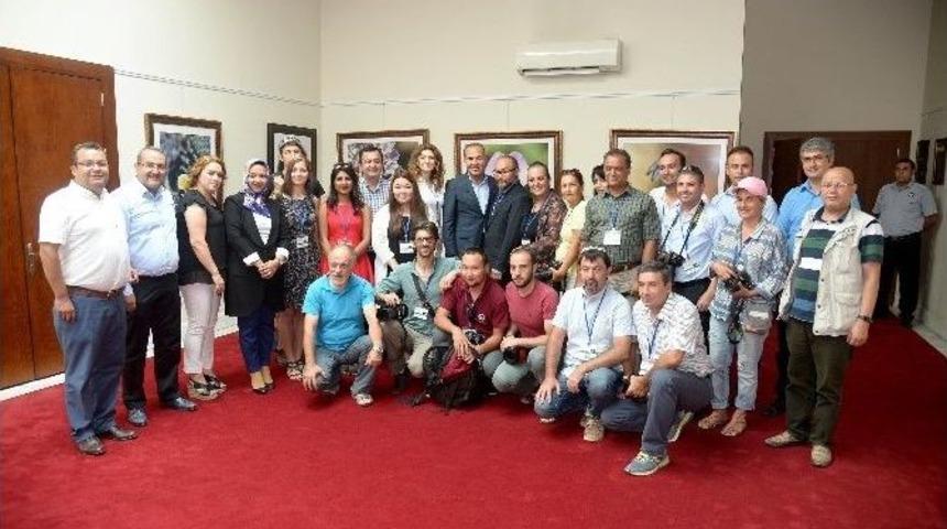 14 &Uuml;lkeden 20 Fotoğraf Sanat&ccedil;ısı Adana&rsquo;da Buluştu