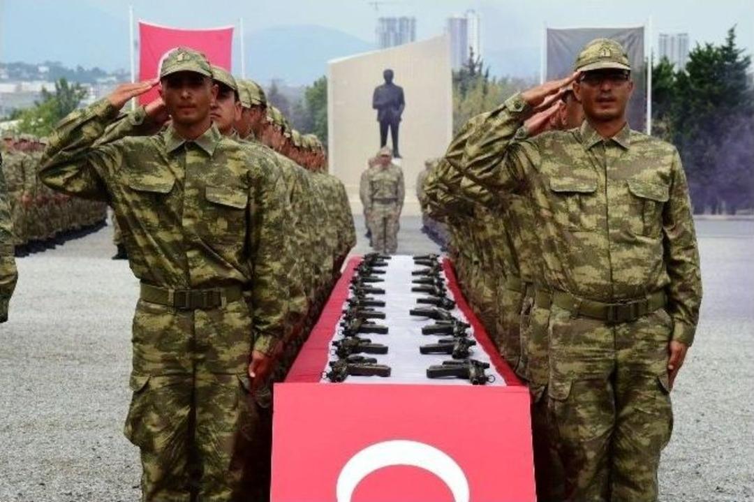 &Ccedil;akı Gibi Asker Oldular