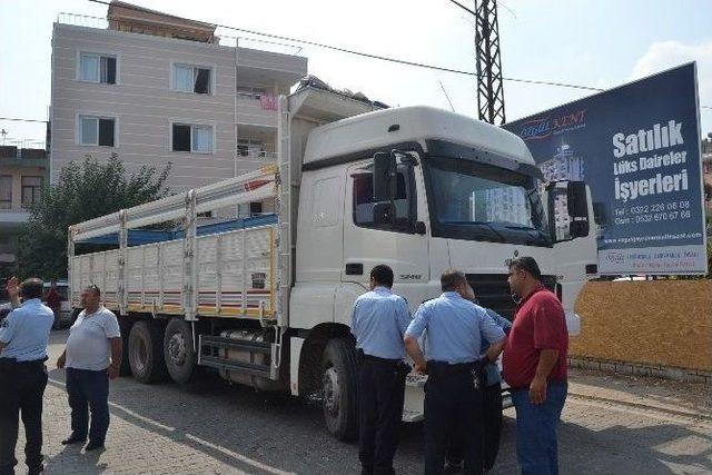 Bisikletiyle Gezerken Kamyonun Altında Can Verdi