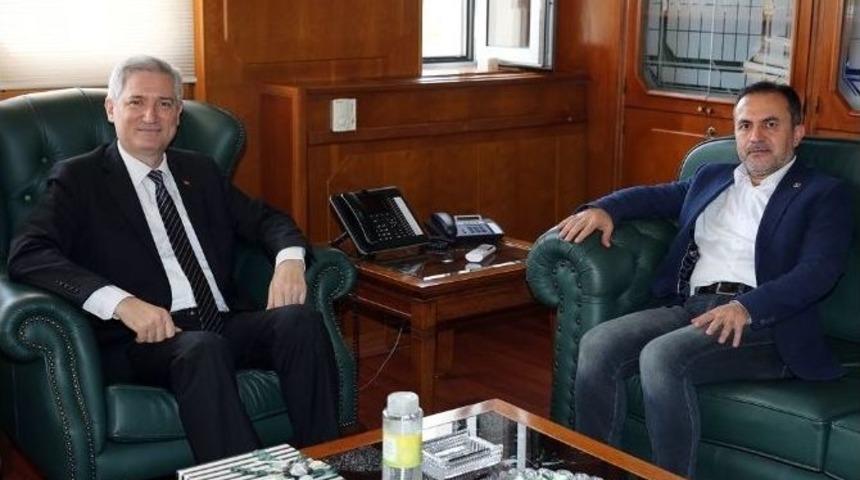 Milletvekili Dağlı&rsquo;dan Rekt&ouml;r Kibar&rsquo;a Ziyaret