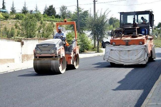 Tepebaşı Belediyesi, Zincirlikuyu’da Yol Ve Kaldırımları Yeniliyor