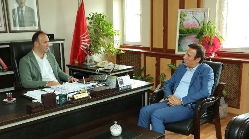 Gen&ccedil;&rsquo;ten Chp&rsquo;ye Ge&ccedil;miş Olsun Ziyareti