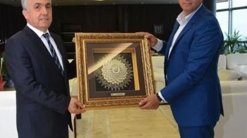 Başkanlardan Rekt&ouml;re Hayırlı Olsun Ziyareti