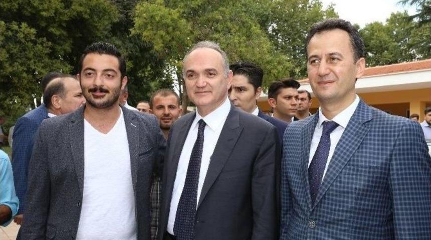 Bilim, Sanayi Ve Teknoloji Bakanı &Ouml;zl&uuml;, Cuma Namazını Gt&uuml;&rsquo;de Kıldı