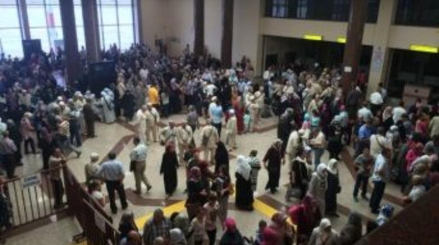 Bursalı Hacı Adayları Mukaddes Topraklara U&ccedil;tu