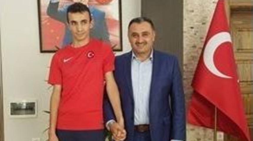 Başarılı Sporculardan Ziyaret
