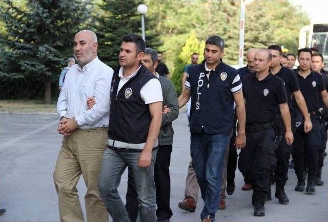 Yozgat’ta Fetö Üyesi 24 Kişi Tutuklandı